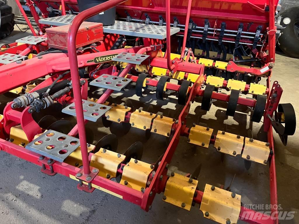 Väderstad Rapid400C Combination drills
