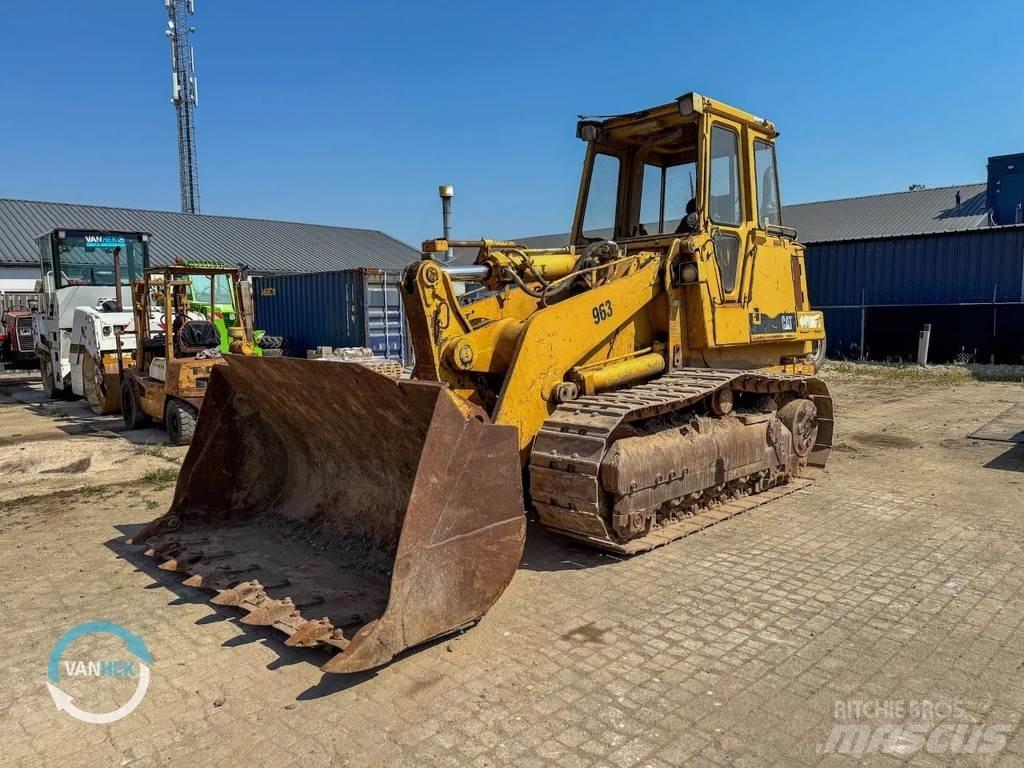 CAT 963 Crawler loaders