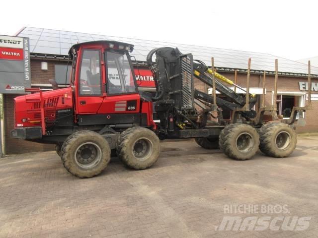 Komatsu 835 Forwarders