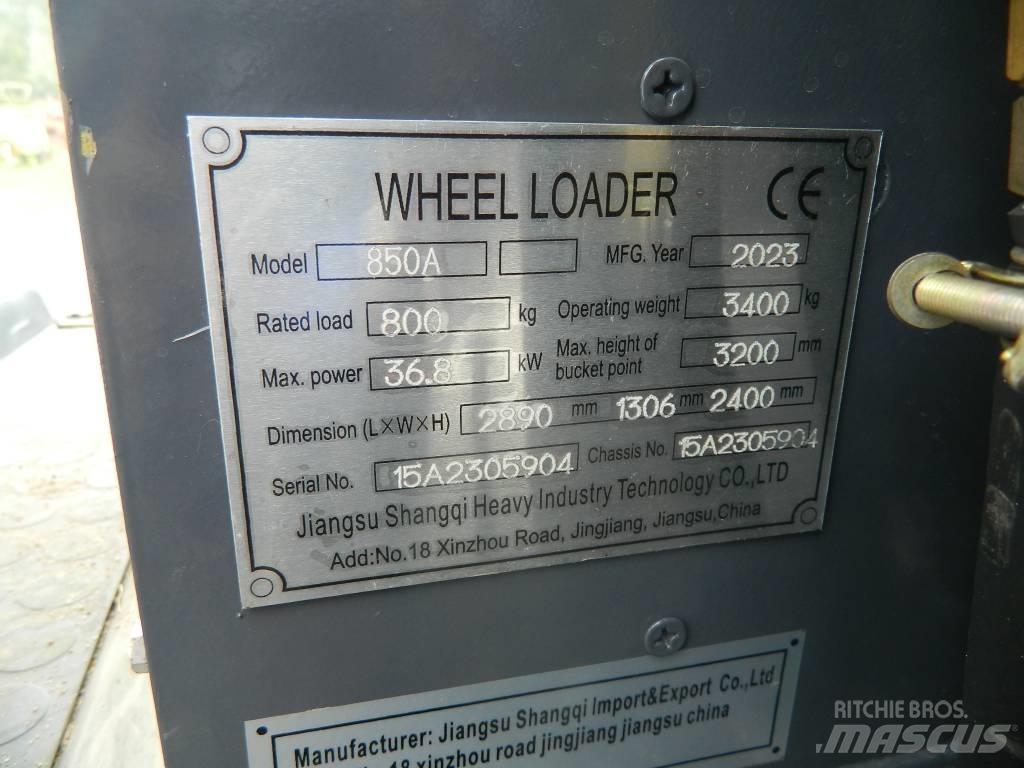 Attack 850A Front loaders and diggers