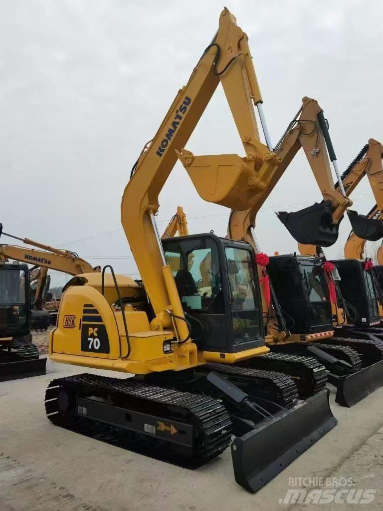 Komatsu 70-8 Crawler excavators