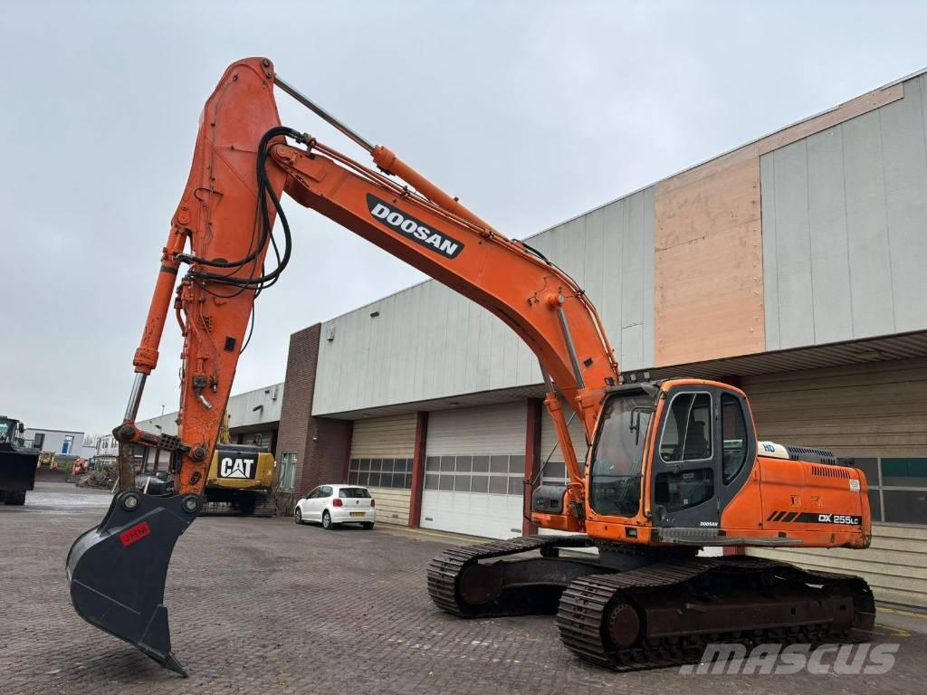 Doosan DX 255 LC Crawler excavators