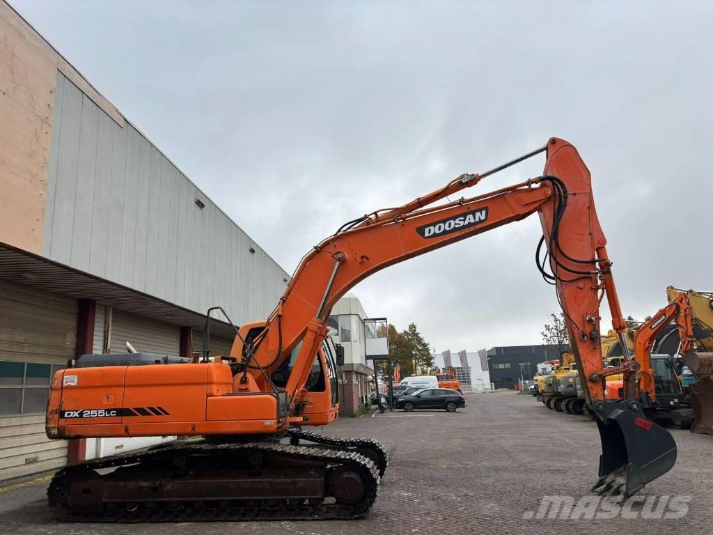Doosan DX 255 LC Crawler excavators