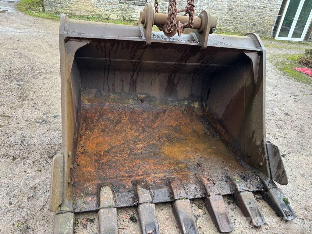 Dromone 1.8m Bucket Buckets