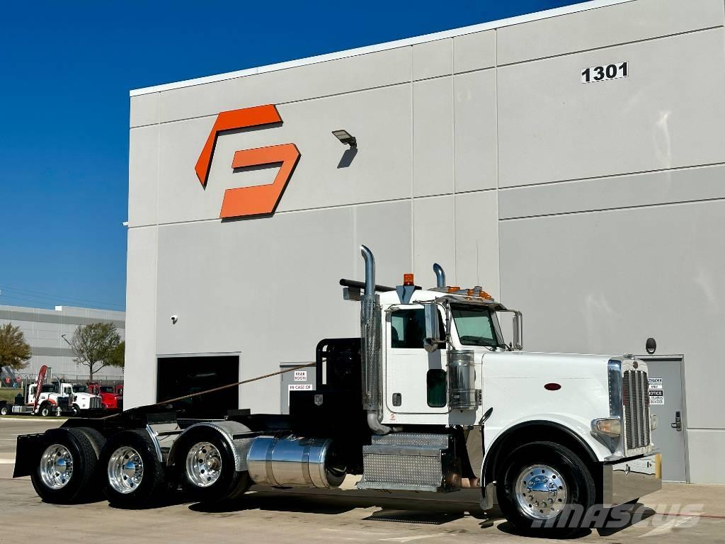 Peterbilt 388 Recovery vehicles