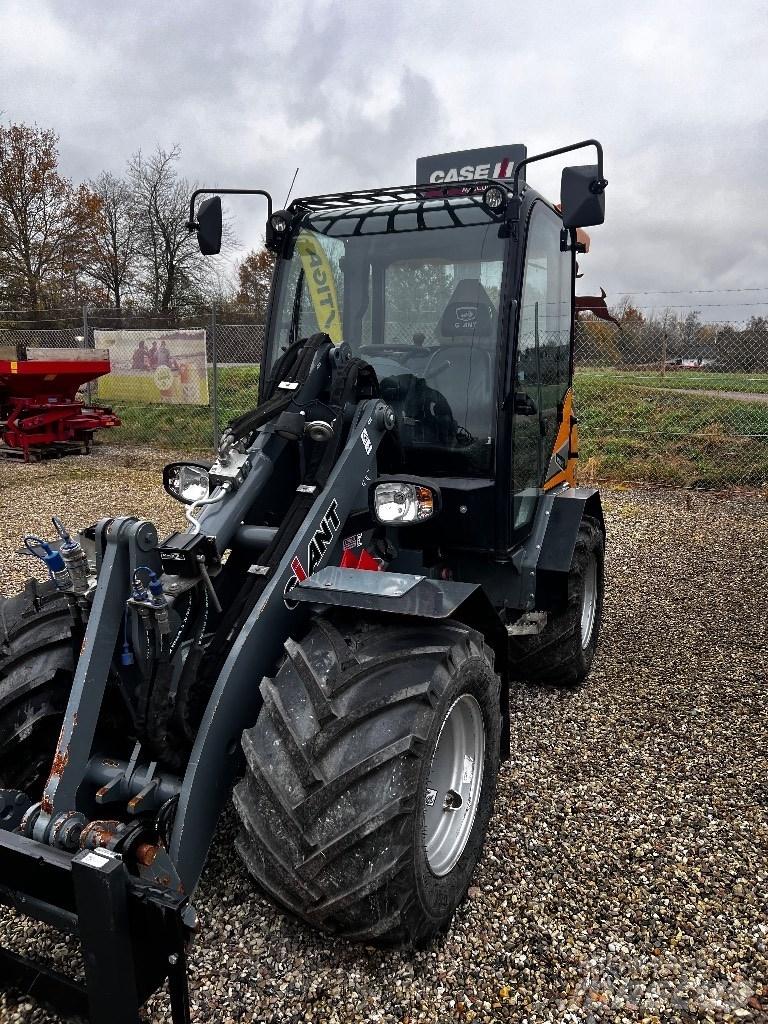 GiANT G3500 Mini loaders