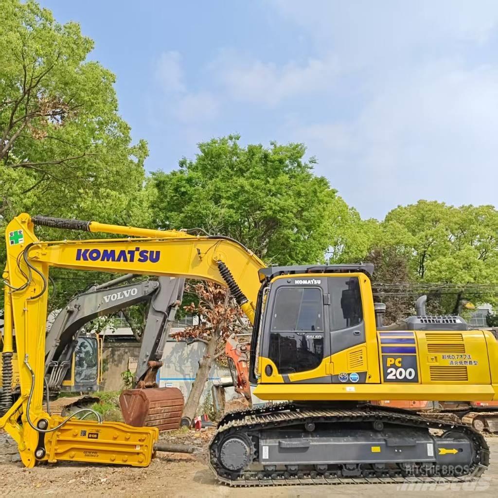 Komatsu PC 200-7 Crawler excavators
