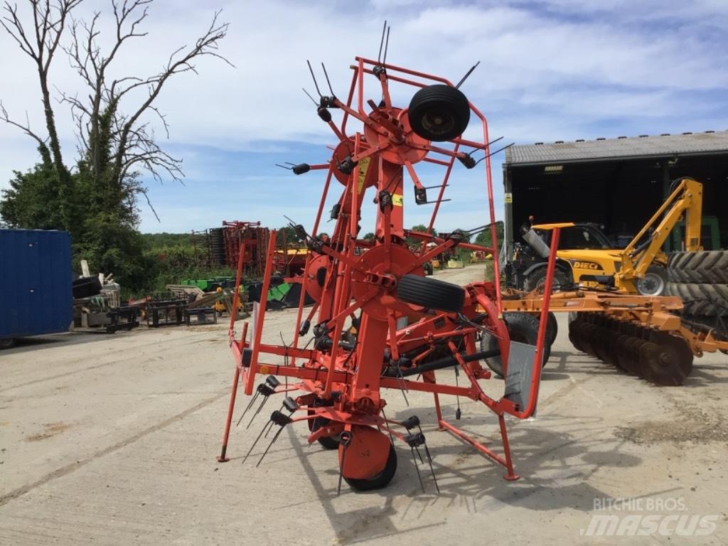 Kuhn GF 6502 Windrowers