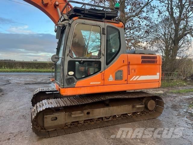 Doosan DX 140 LC Crawler excavators