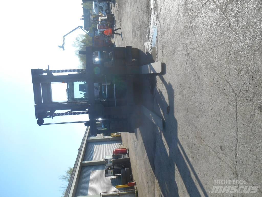 SMV 33-1200C Diesel trucks