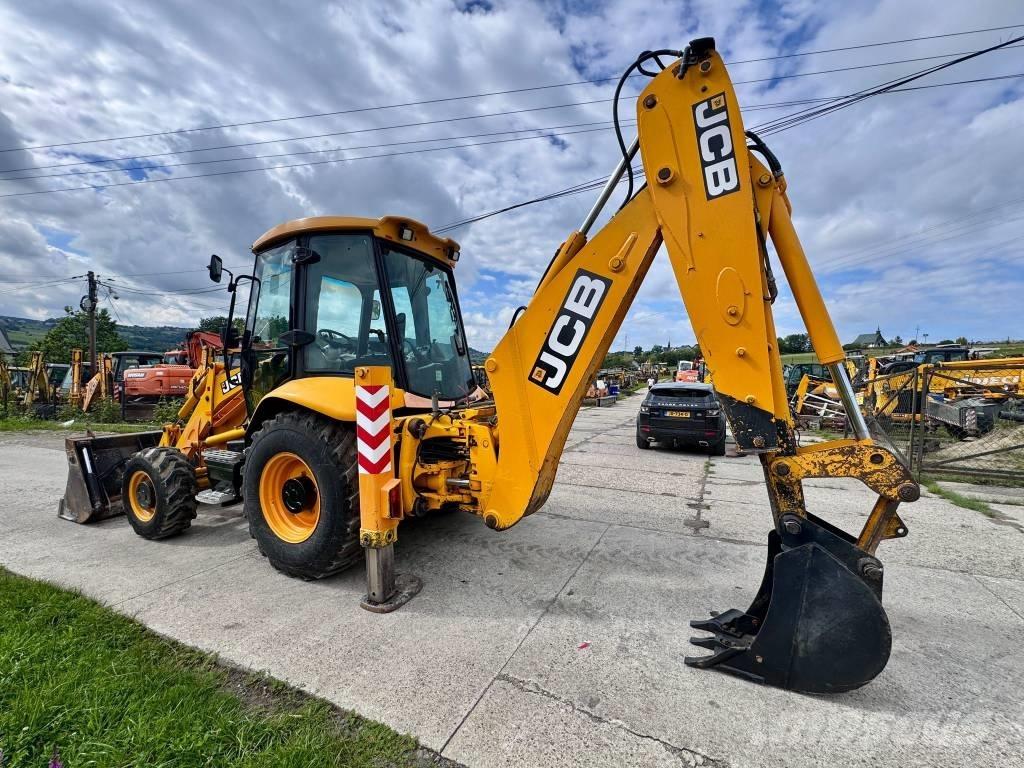 JCB 3CX Backhoe loaders
