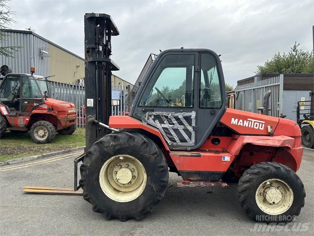 Manitou M26-4 Rough terrain trucks