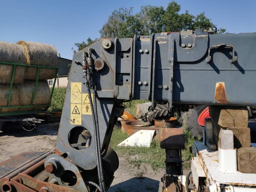 Bobcat T40140 2002r Backhoe loaders