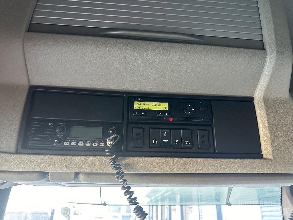 Volvo FM 500 6x2 Cable lift demountable trucks