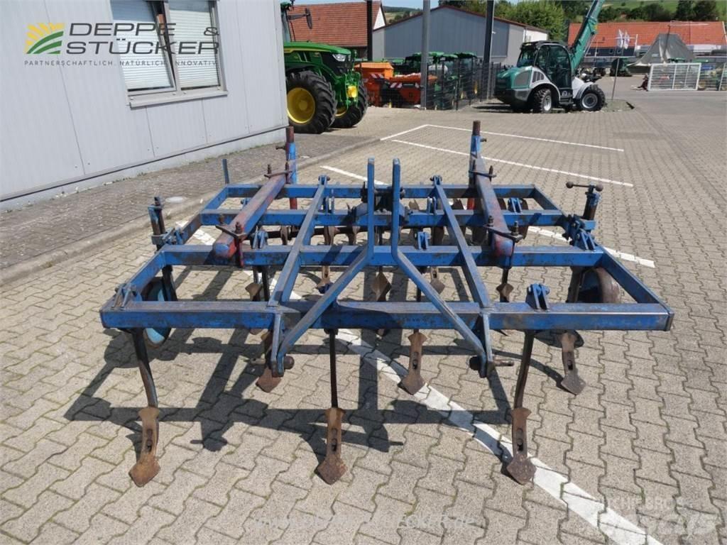 Lemken Achat 11C Cultivators