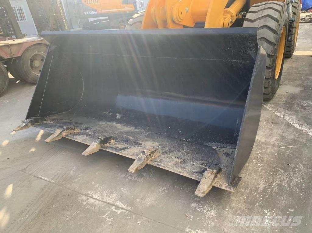 LiuGong CLG 835 Wheel loaders