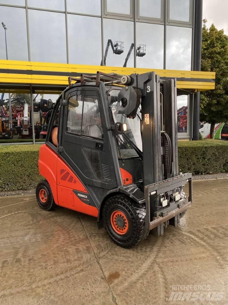 Linde H30CNG-02 LPG trucks