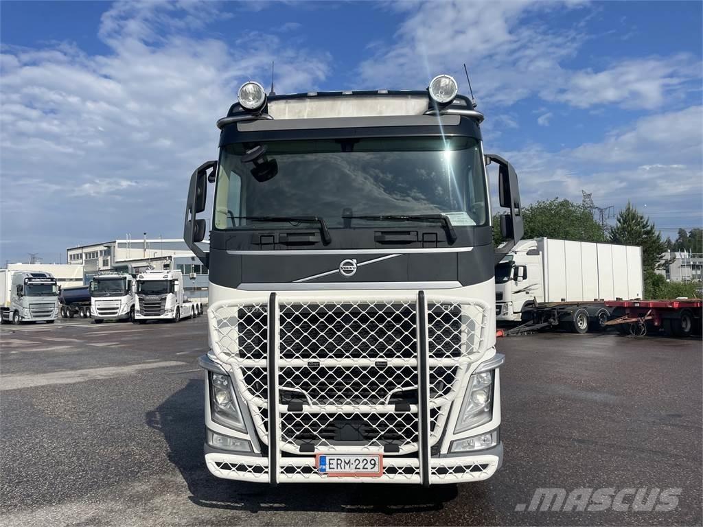 Volvo FH540 6x2 Tractor Units