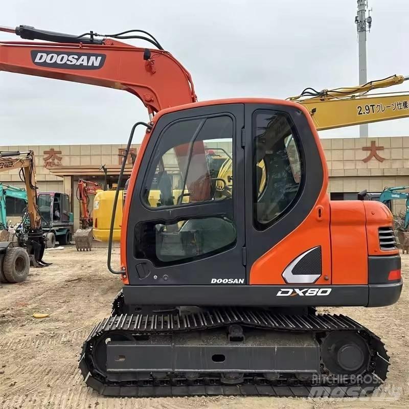Doosan DX 80 Midi excavators  7t - 12t