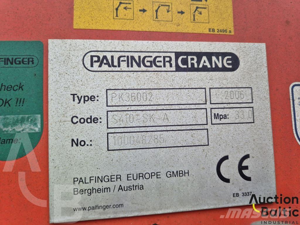 Iveco AD260T35 Tipper trucks