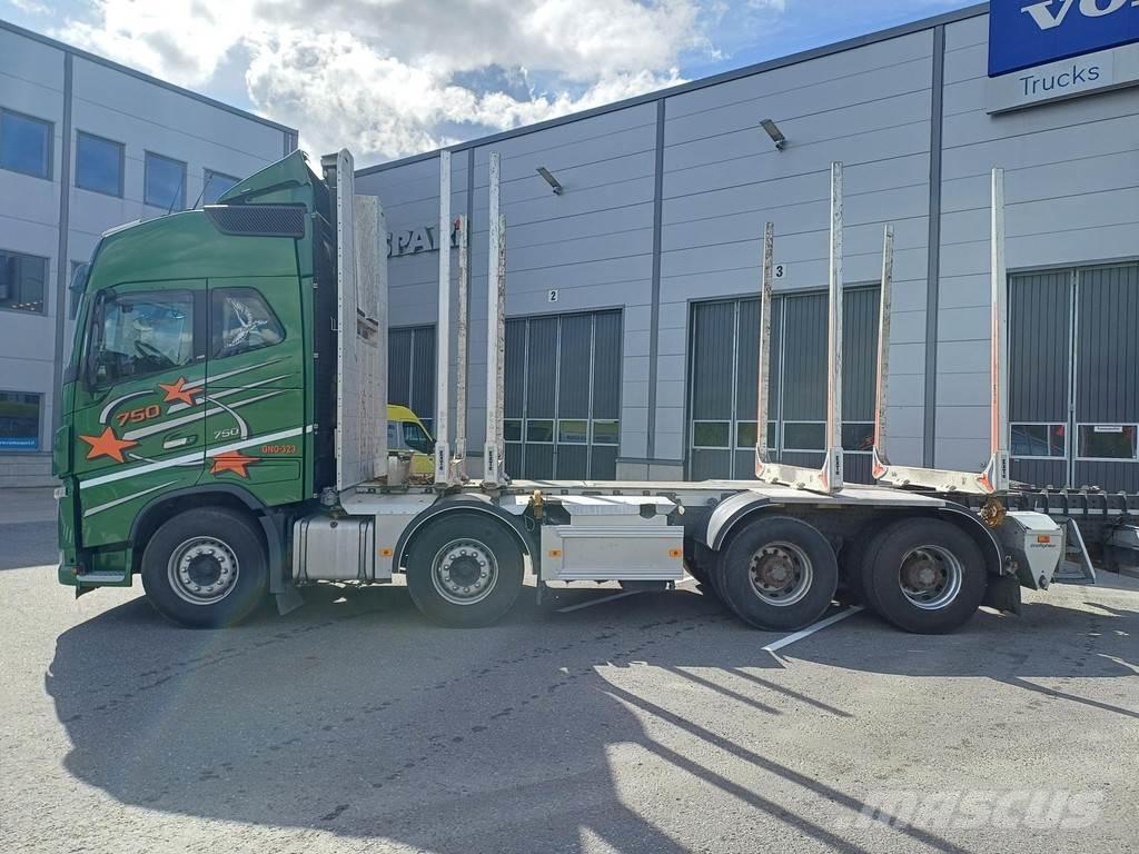 Volvo FH Timber trucks