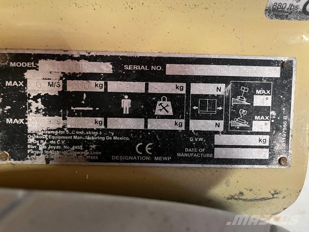 JLG 1230 ES Vertical mast lifts