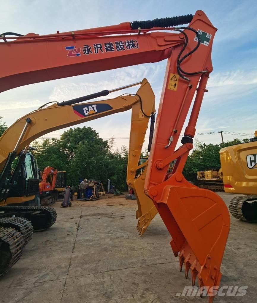 Hitachi ZX 200 Crawler excavators