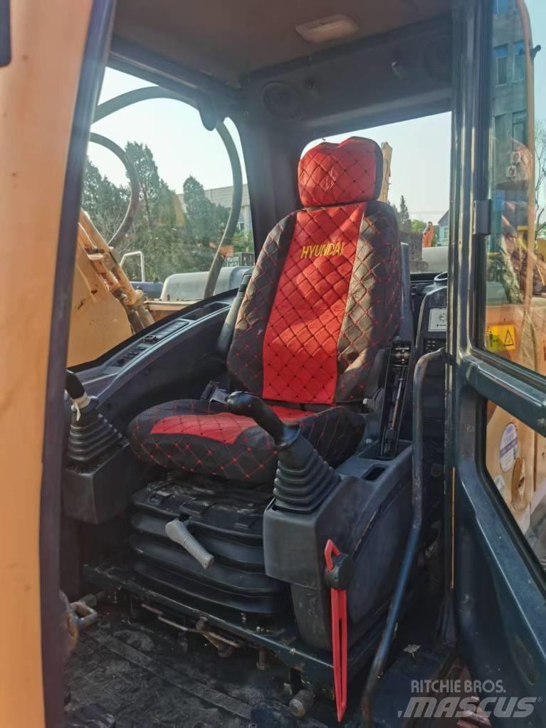 Hyundai 220lc-9s Midi excavators  7t - 12t