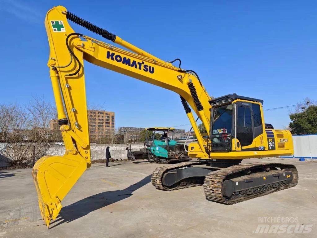 Komatsu PC 240-8 Crawler excavators