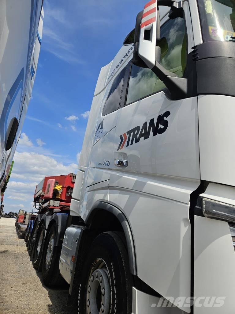 Volvo FH16 750KM 8x4 Tractor Units
