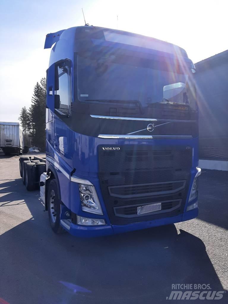Volvo FH 13 Chassis Cab trucks