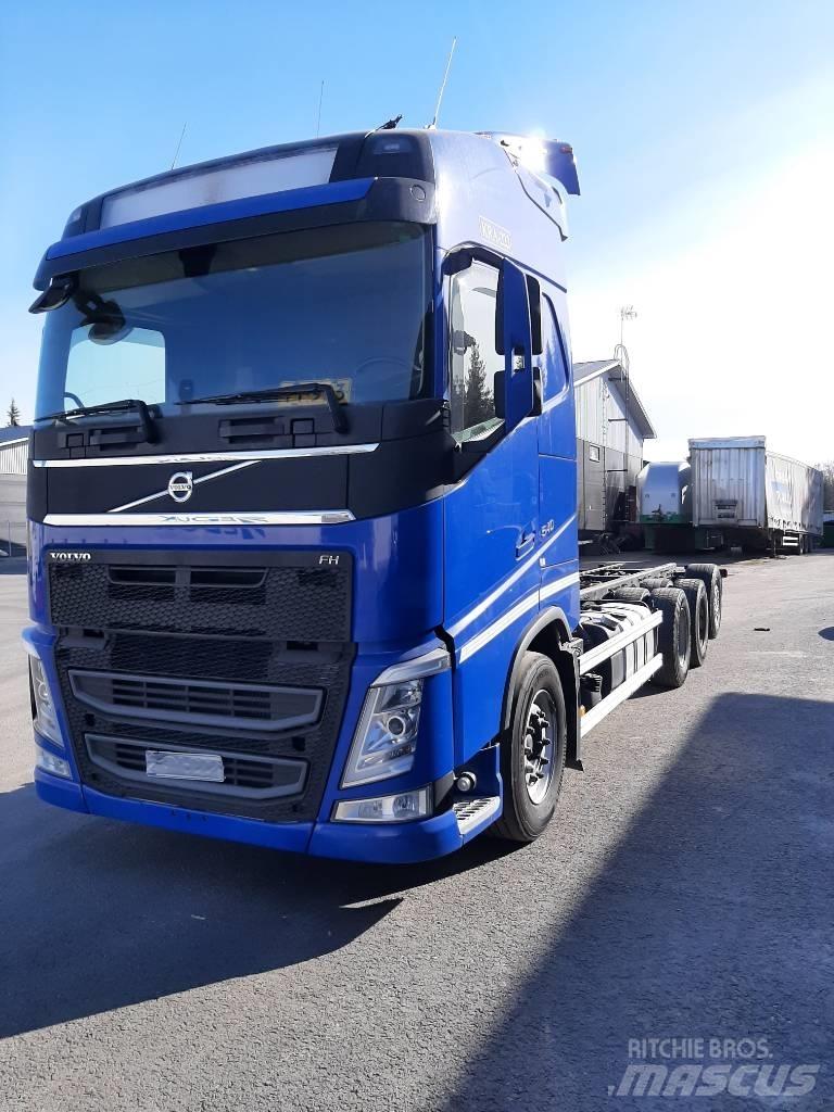 Volvo FH 13 Chassis Cab trucks