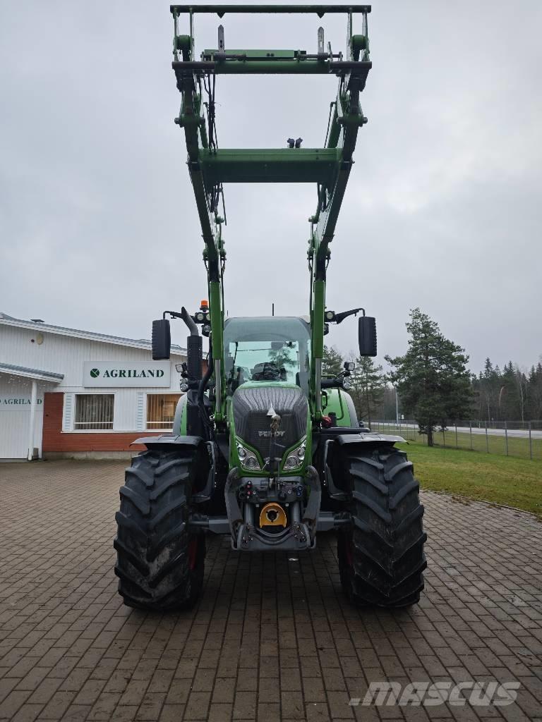 Fendt 724 Profi Plus Tractors