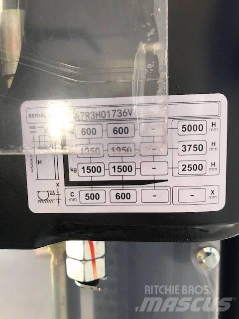 Yale MS15XUX Pedestrian stacker