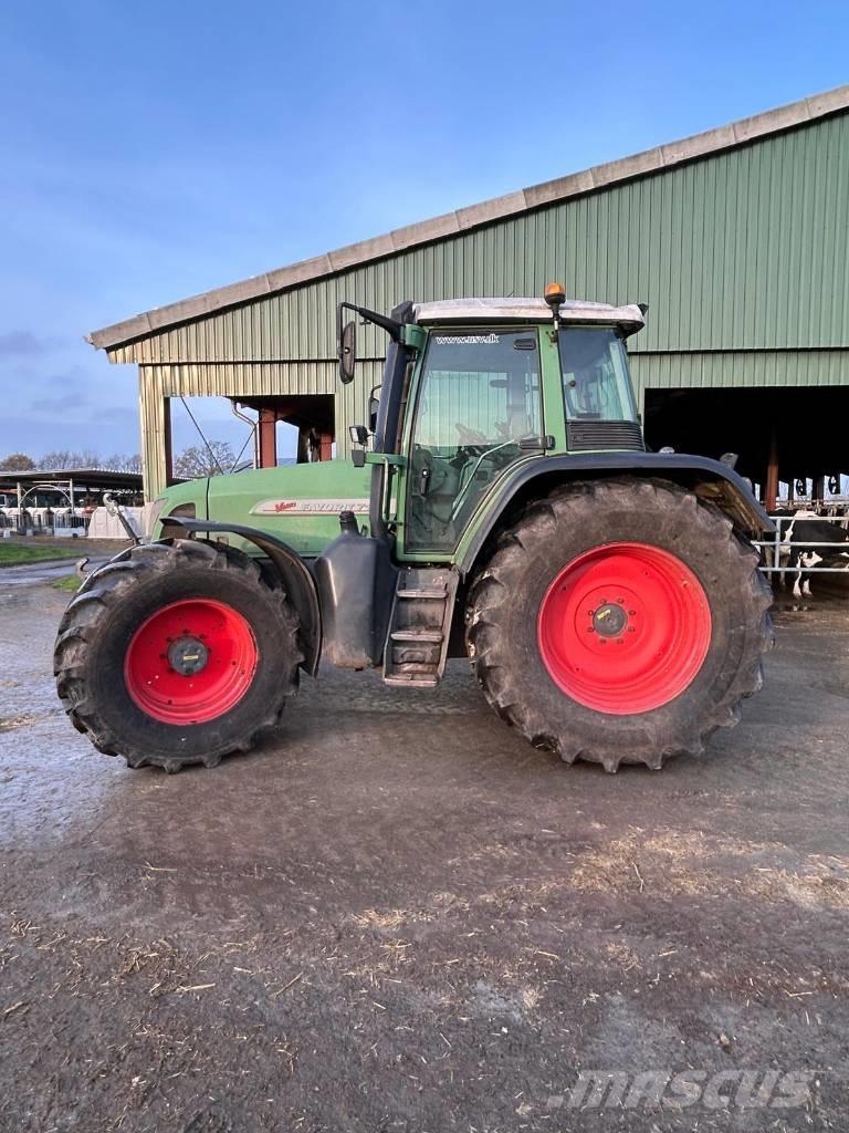 Fendt 716 Vario Com1 Tractors