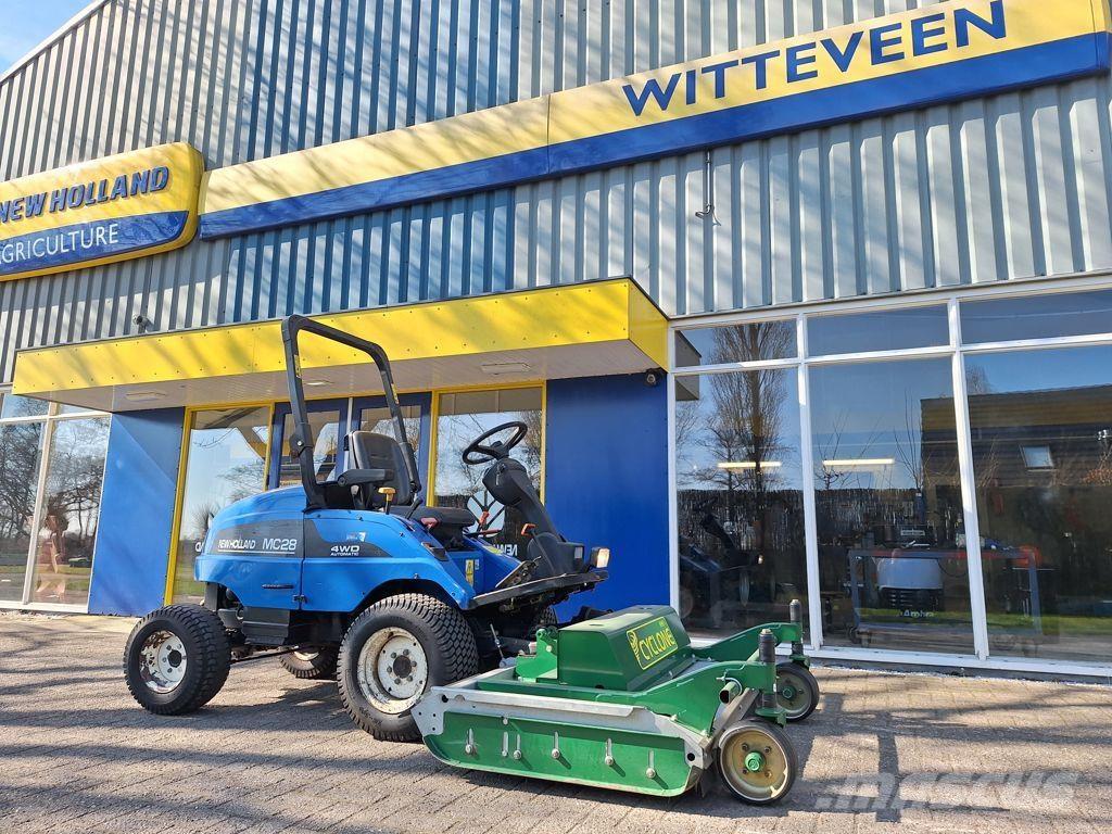 New Holland MC28 Riding mowers