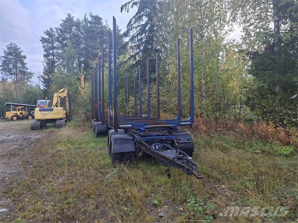Kome puuperävaunu Timber trailers