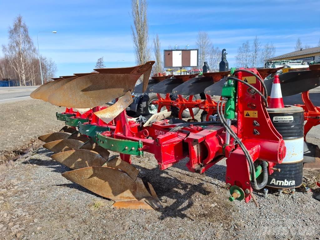 Unia Vario 4S Reversible ploughs
