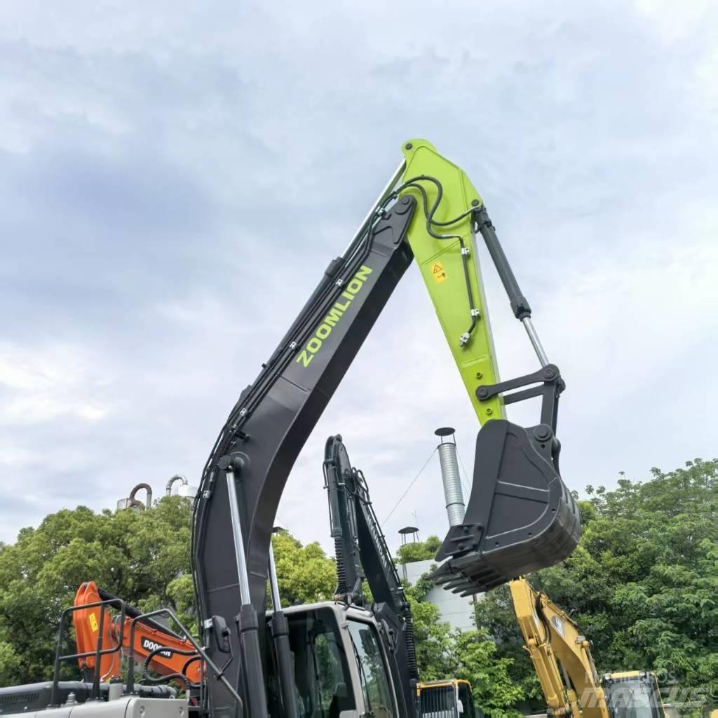 Zoomlion ZE215G Midi excavators  7t - 12t
