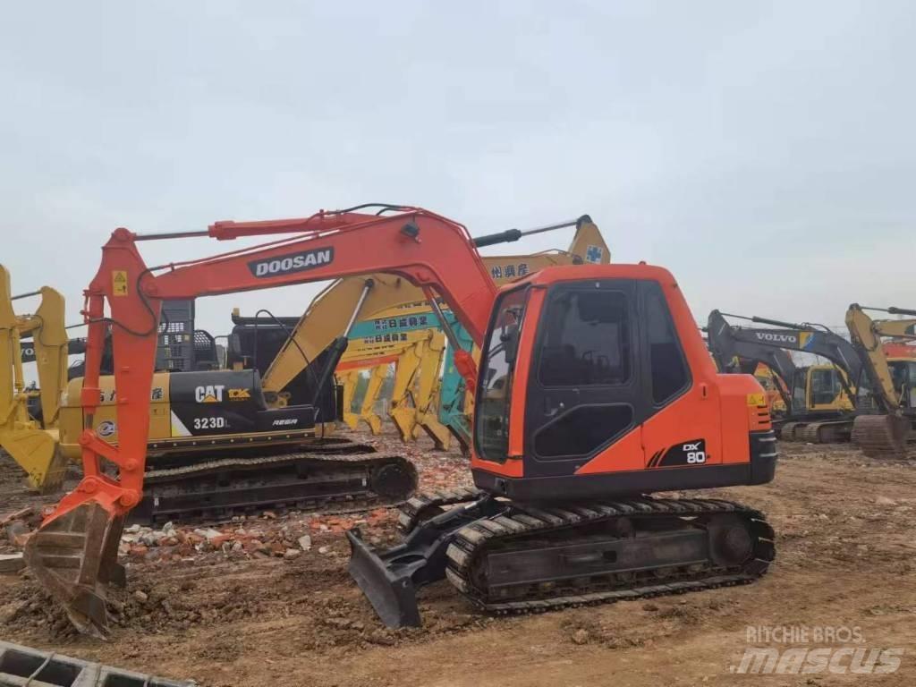 Doosan DX 80 Midi excavators  7t - 12t