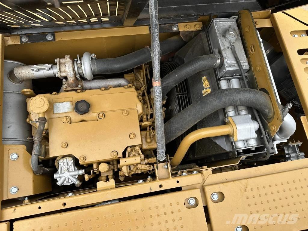 CAT 312D2GC Midi excavators  7t - 12t