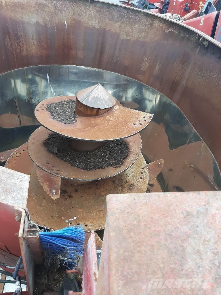 RMH VSL 14 Mixer feeders