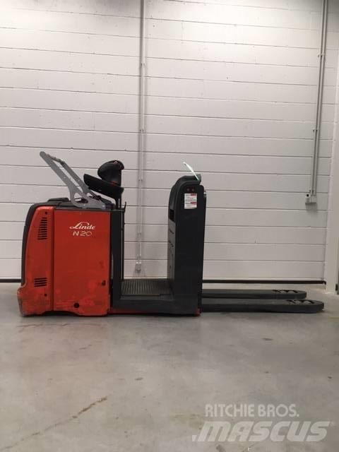 Linde N20C/132 Low lift order picker