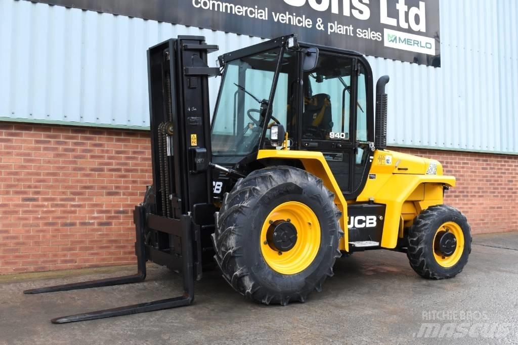 JCB 940 Rough terrain trucks