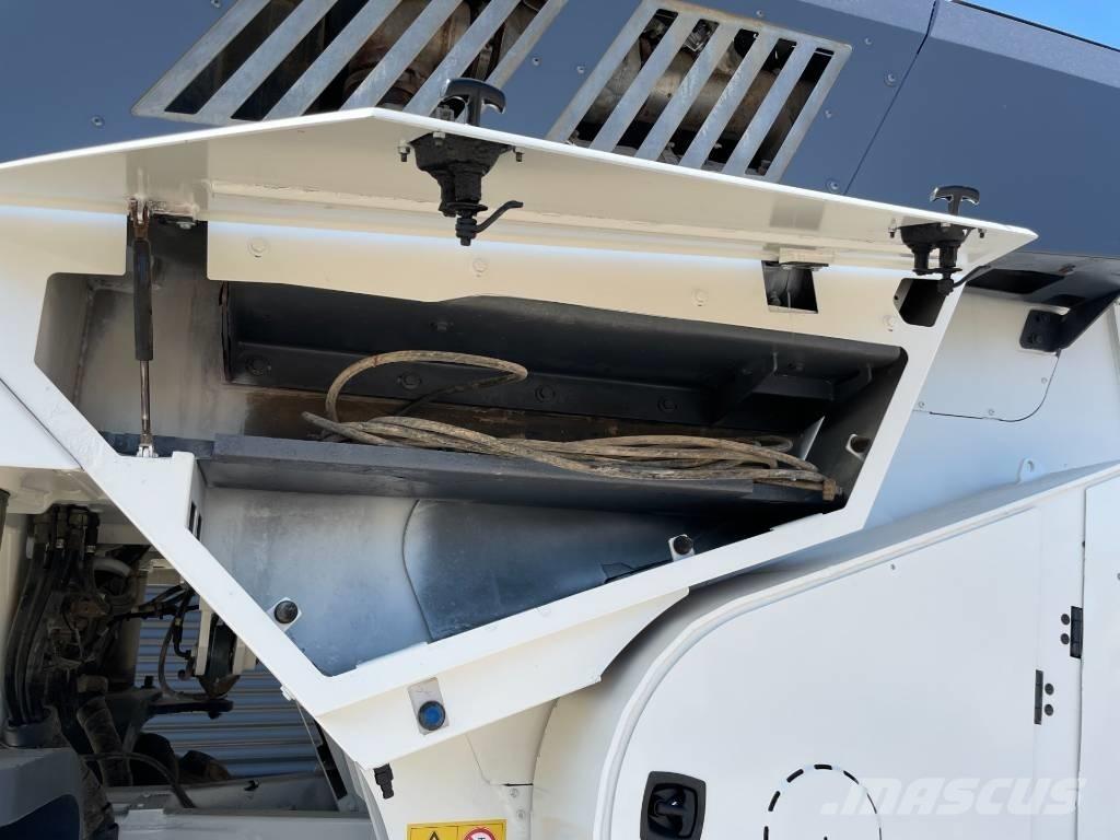 Wirtgen WR 240I Asphalt recyclers