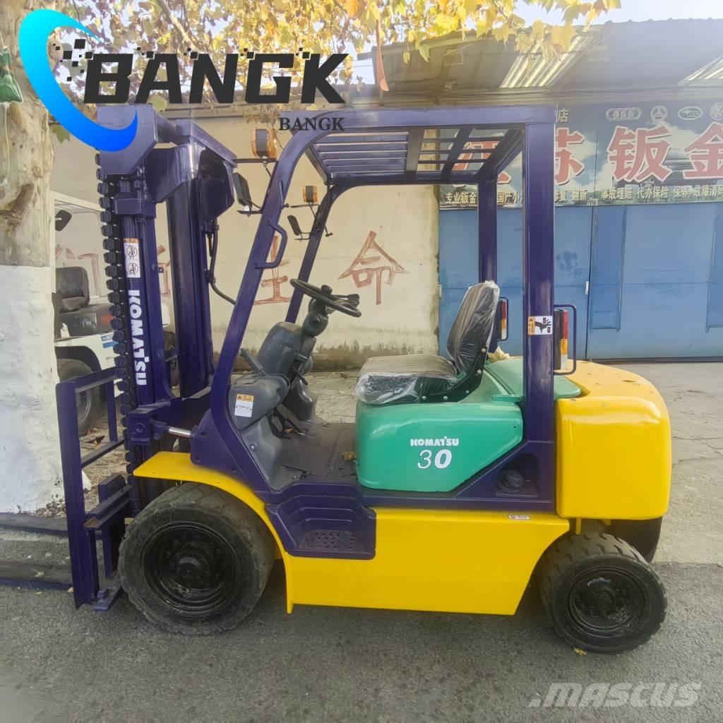 Komatsu FD 30 Diesel trucks