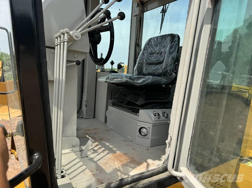CAT 140 G Graders