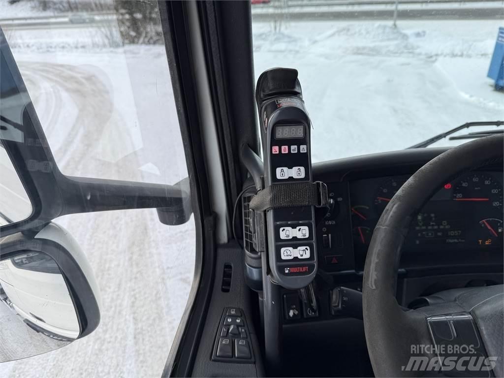 Volvo FH540 6x2 Hook lift trucks