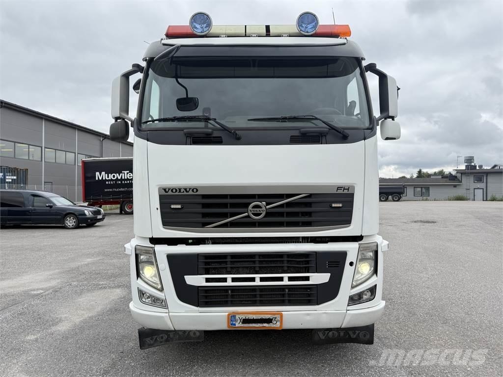 Volvo FH540 6x2 Hook lift trucks