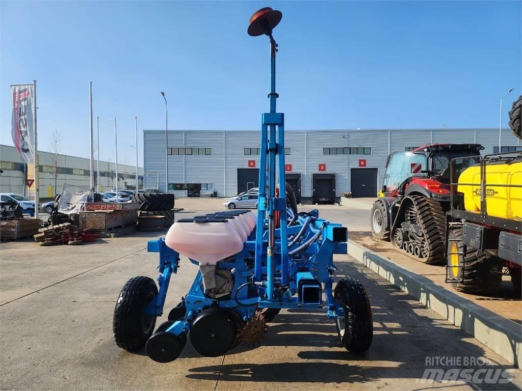 Monosem NG Plus 3 Precision sowing machines